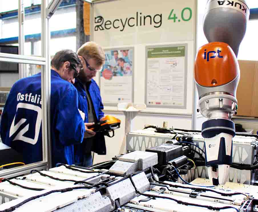 Prozessbild_Roboter_Recycling