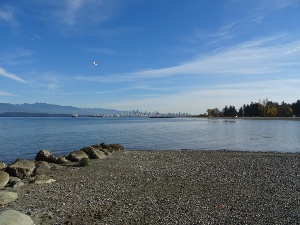 Blick auf Vancouver von Spanish Banks