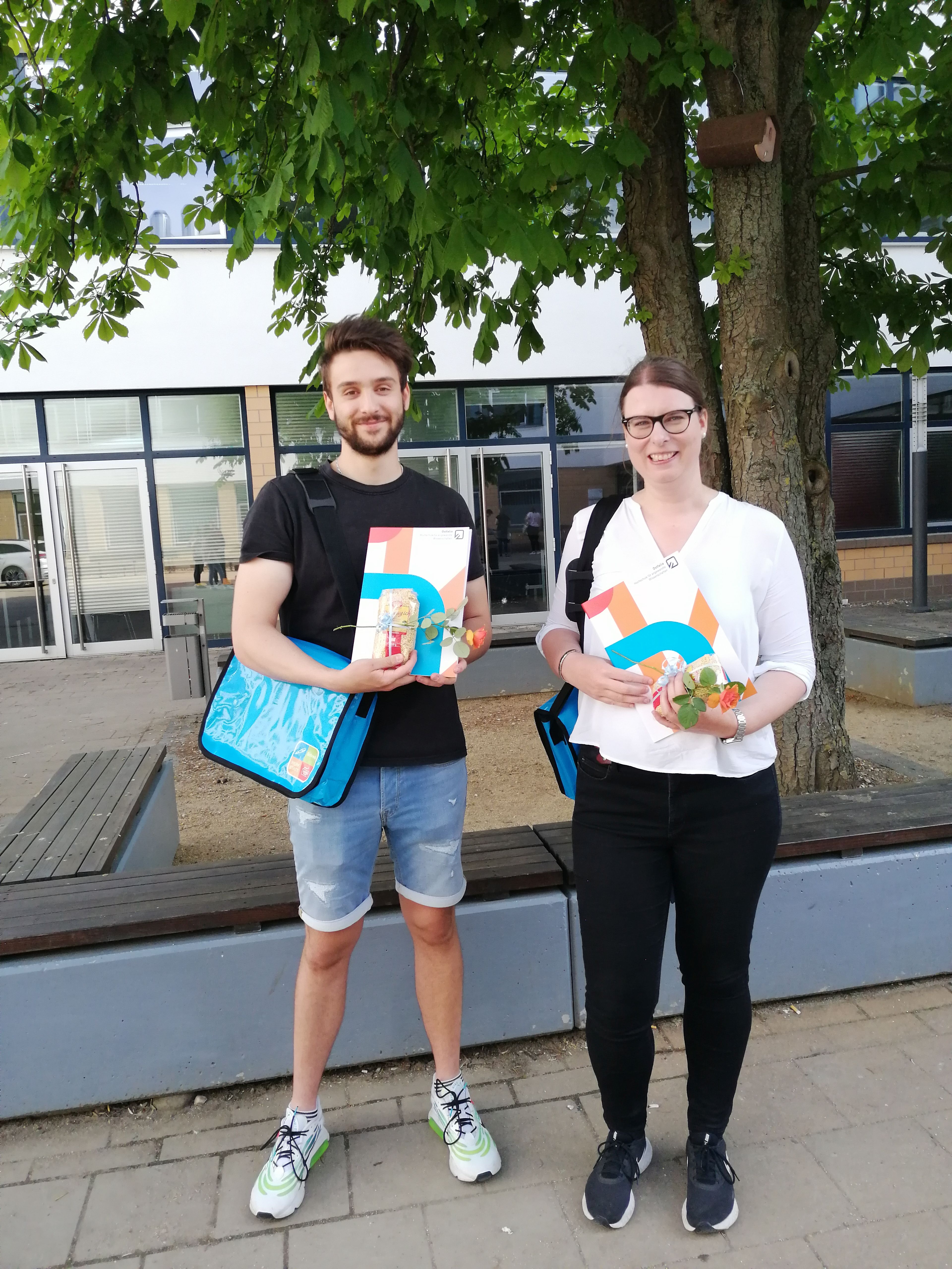 Foto_Julian_Christina_Ausbildungsabschluss