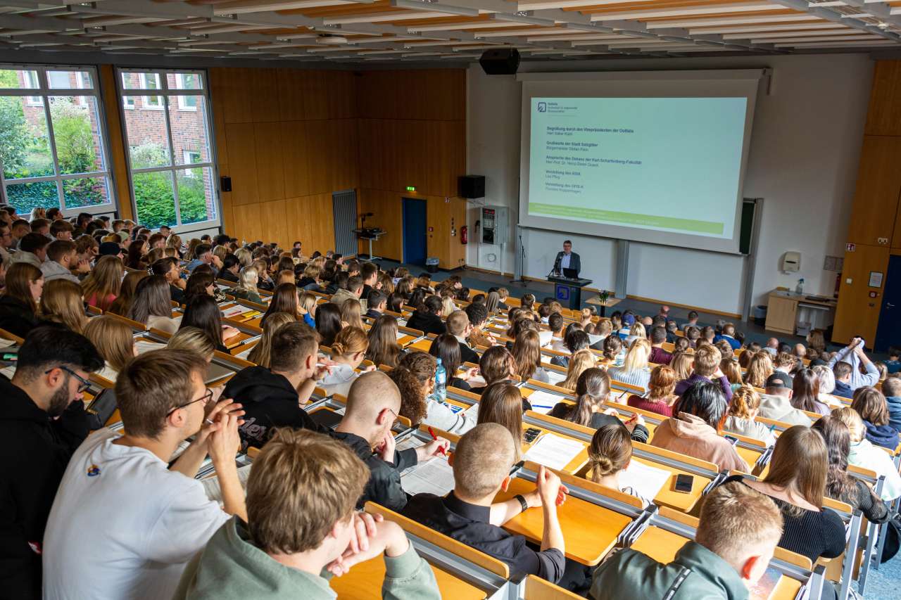 48_01_Pressefoto_Erstsemesterbegrüßung_Salzgitter_WEB