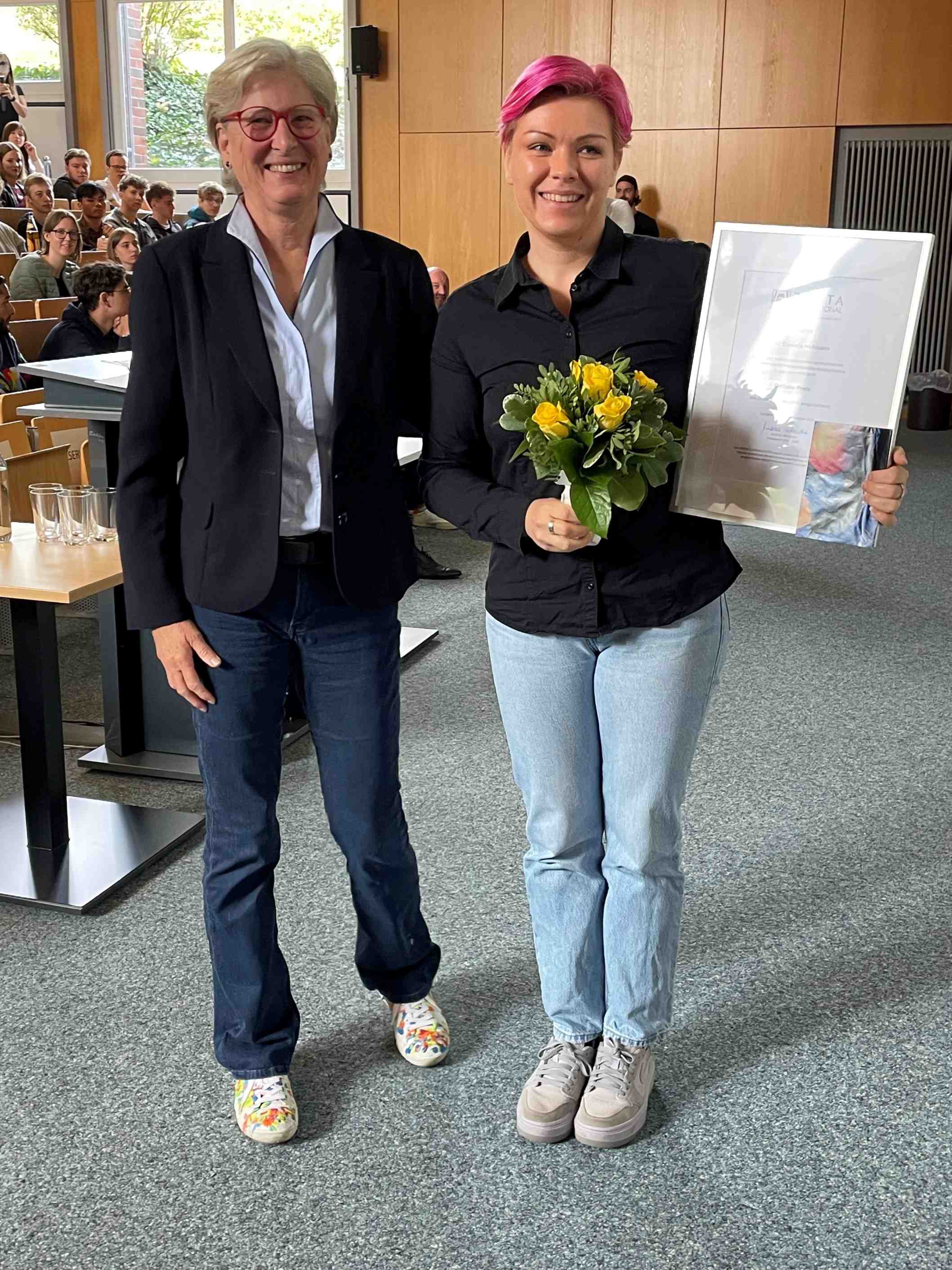 49_02_Pressefoto_Zonta_Preis_SZ_WEB