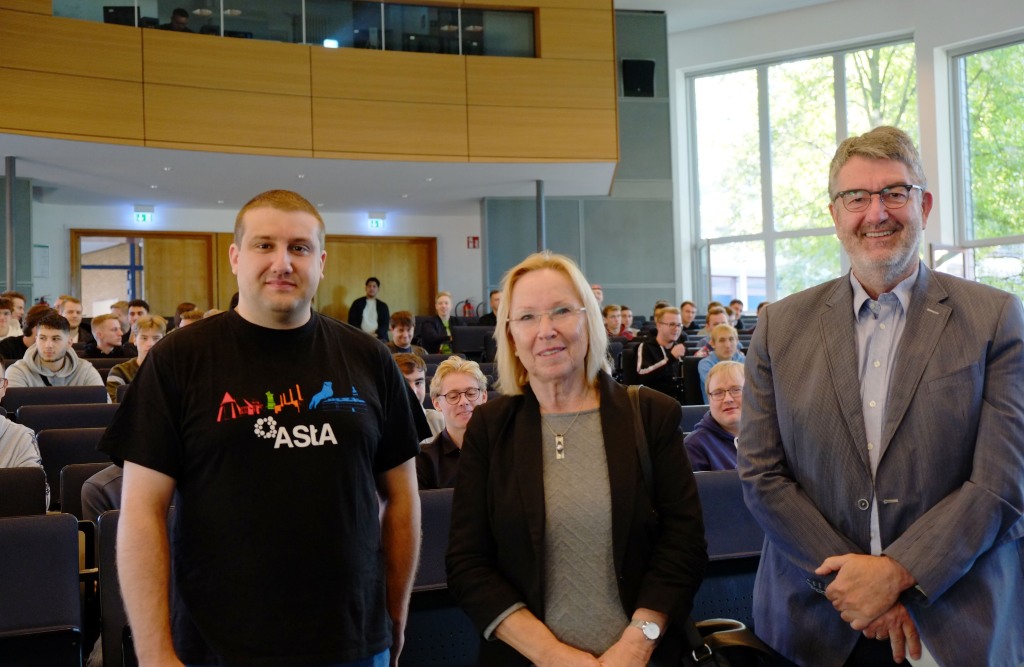 Pressefoto_01_Erstsemesterbegrüßung_Standort_WF_WEB