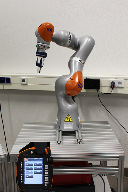 mrk-lab-kuka-iiwa-201902-660x440