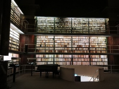 Innenansicht Bibliothek