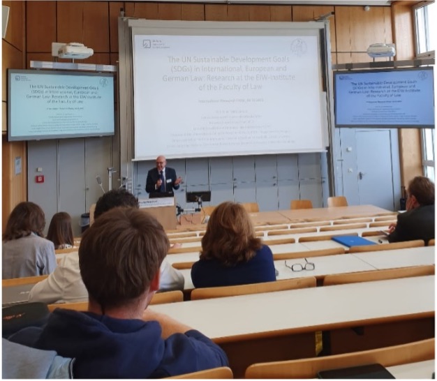 Prof. Dr. Winfried Huck trägt zu den Sustainable Development Goals im internationalen, europäischen und nationalen Recht vor