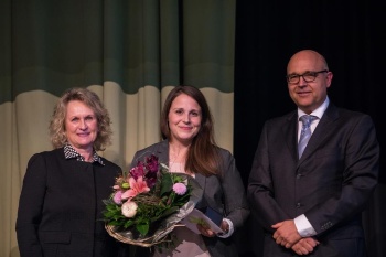 v.l.: stellv. Bürgermeisterin der Stadt WF, Frau Katrin Rühland, Frau Carina Teske LL.M., Dekan Fakultät Recht, Prof. Dr. Winfried Huck