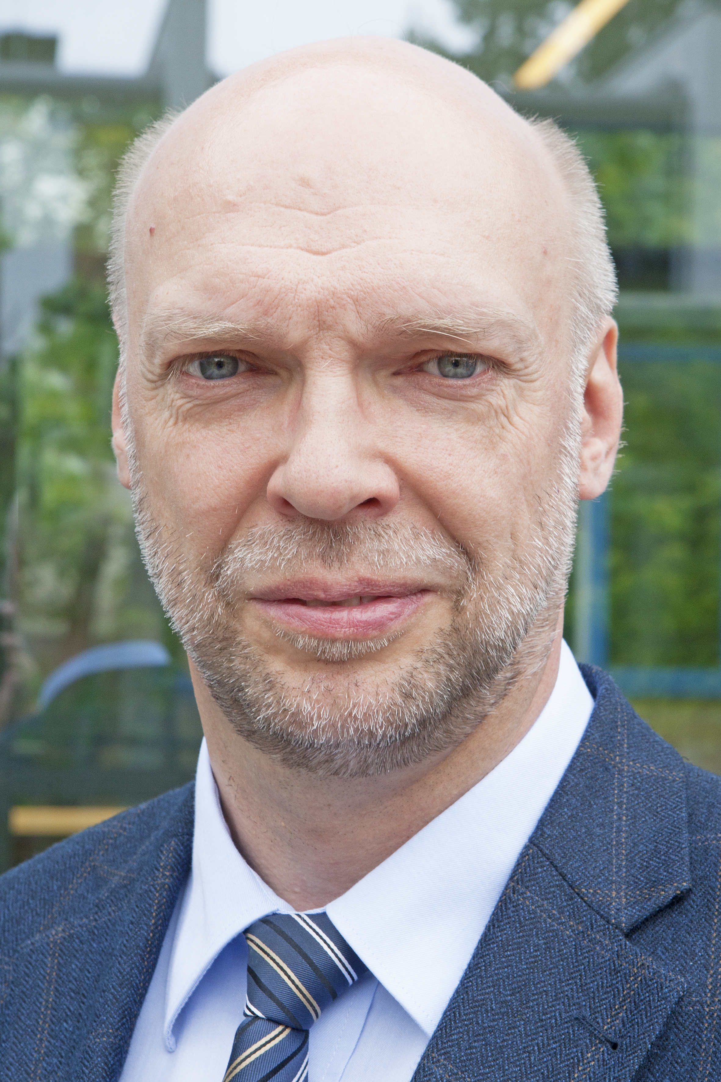 Portrait Prof. Dr.-Ing. Manfred Heiser