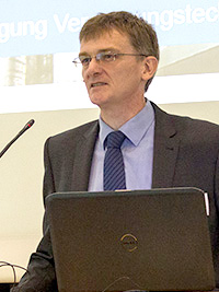 Portrait Prof. Dr.-Ing. Lars Kühl