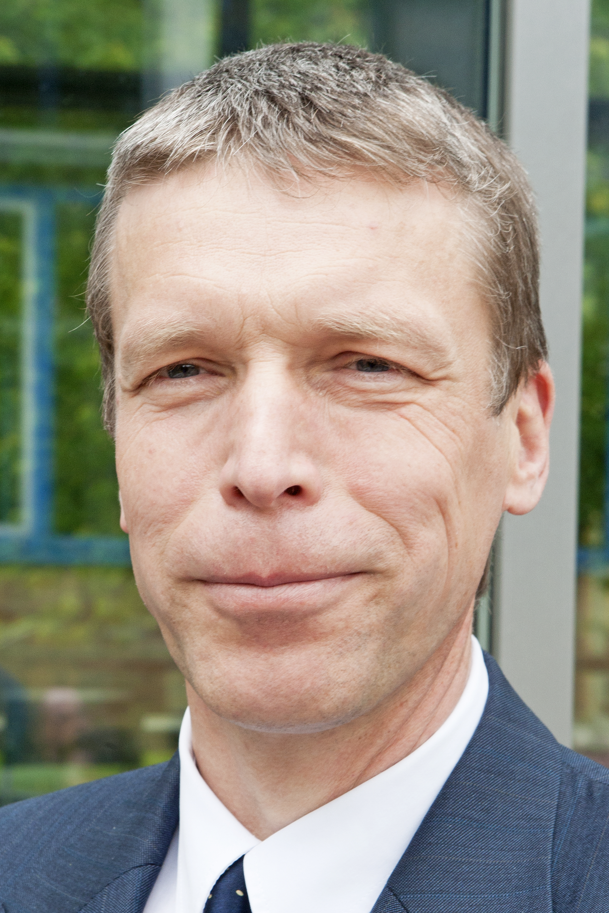 Portrait Prof. Dr.-Ing. Uwe Schnieder