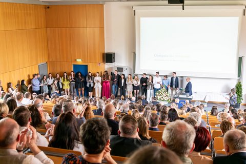 Abschlussfeier 2024 (öffnet Vergrößerung des Bildes)