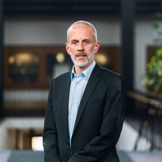 Prof. Sven Strube
