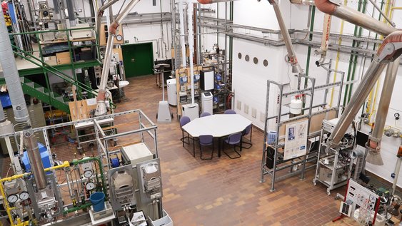 Einblick in das Labor für Gas- und Verbrennungstechnik