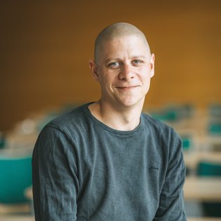 Dr. phil. André Hüttner