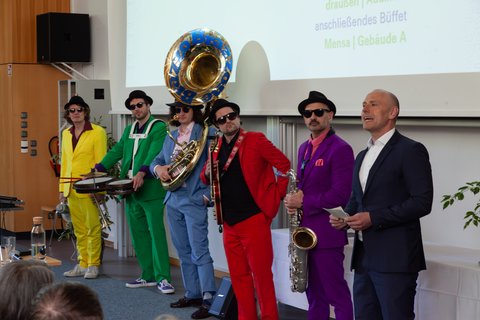Abschlussfeier 2026 an der Ostfalia am Campus Salzgitter (öffnet Vergrößerung des Bildes)