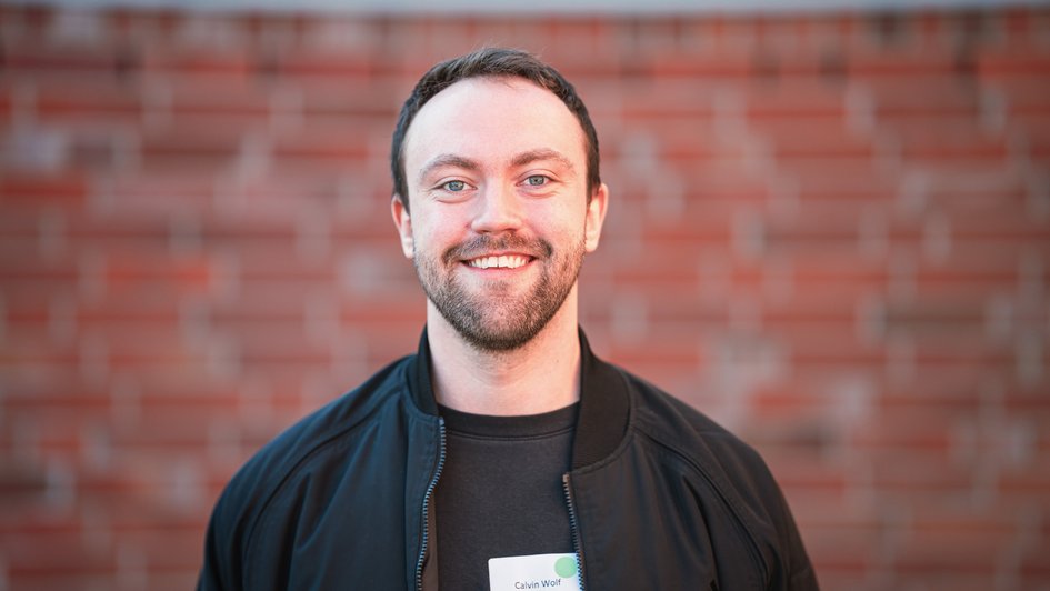 Calvin Wolf, Student der Sozialen Arbeit im ersten Semester an der Ostfalia.