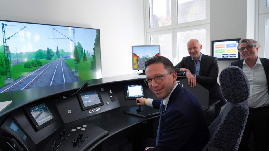Testfahrt mit Bahnbetriebssimulator (öffnet Vergrößerung des Bildes)
