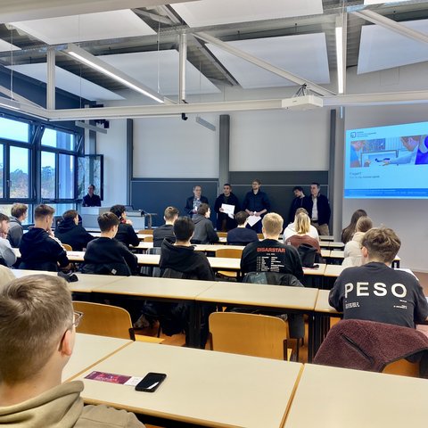 Foto Vortrag (öffnet Vergrößerung des Bildes)