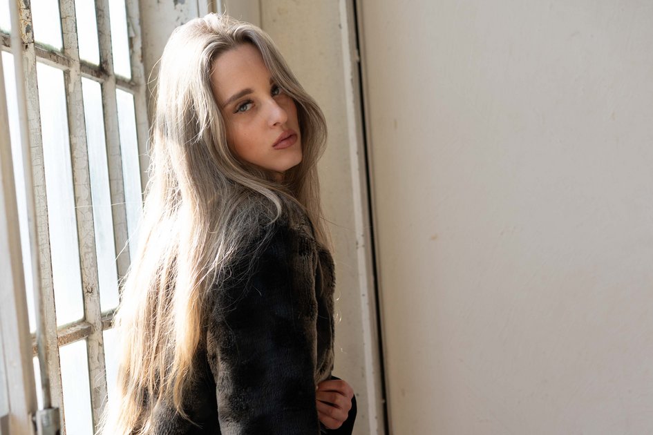 Porträtbild von Studentin Carolin Brun
