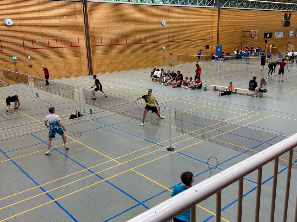 Bild von Patrick Meyer beim Badminton Spielen bei der DHM