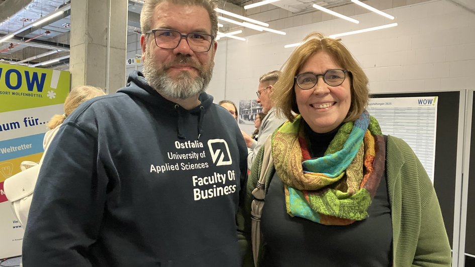Prof. Denis Royer und Prof. Sandra Verena Mueller