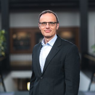 Prof. Dr. rer. pol. Dirk Gunther Trost
