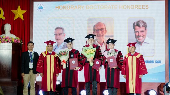 Honorary doctorates: Ostfaila professors Max Ehleben, Thomas Potempa and Harald Rau.