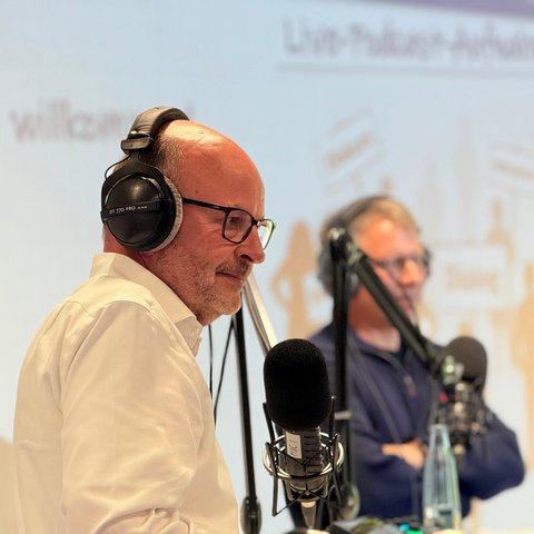 Live-Podcast im WOW! (öffnet Vergrößerung des Bildes)