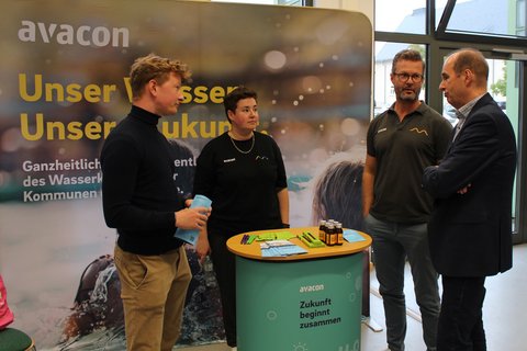 Recruiting Night Duales Studium an der Ostfalia im September 2026 - Studieninteressierte, Partnerunternehmen und Hochschule finden ihre Matches. (öffnet Vergrößerung des Bildes)