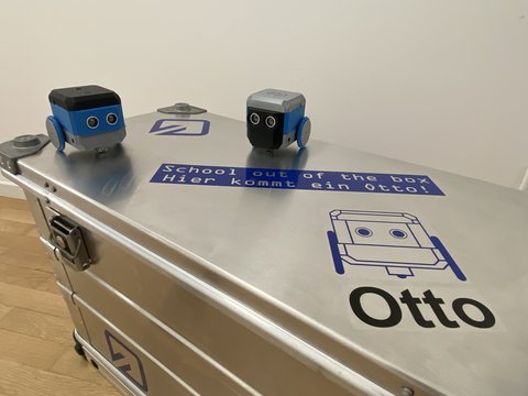 Small "bots" with a wide range of possible applications. (opens enlarged image)