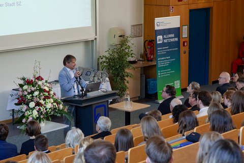 Abschlussfeier 2026 an der Ostfalia am Campus Salzgitter (öffnet Vergrößerung des Bildes)