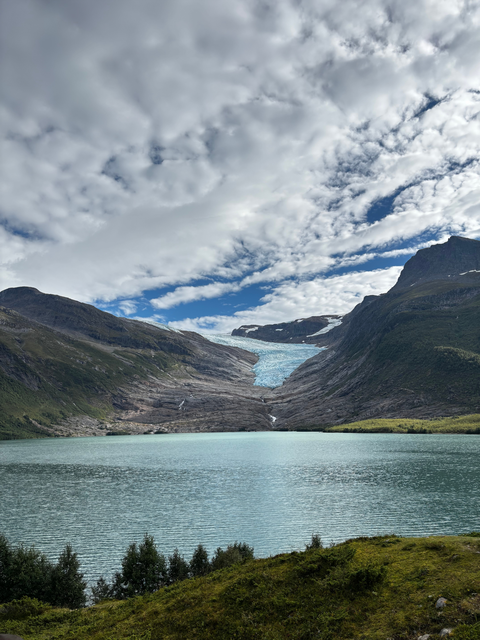 Blick auf die Fjorde von Norwegens (öffnet Vergrößerung des Bildes)