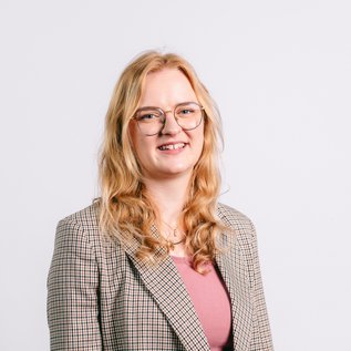 B. A. Wibke Hüsemann