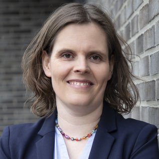 Prof. Dr. Corinna Klapproth