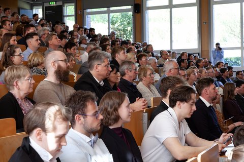 Abschlussfeier 2026 an der Ostfalia am Campus Salzgitter (öffnet Vergrößerung des Bildes)