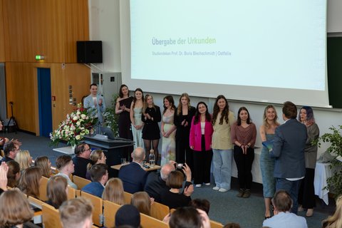 Abschlussfeier 2026 an der Ostfalia am Campus Salzgitter (öffnet Vergrößerung des Bildes)