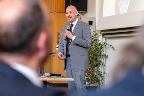 Abschlussfeier 2025 an der Ostfalia am Campus Salzgitter (öffnet Vergrößerung des Bildes)