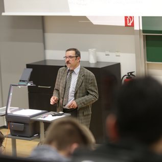 Prof. Dr. Stefan Goß