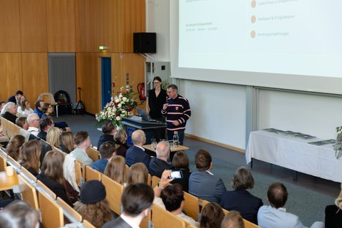 Abschlussfeier 2026 an der Ostfalia am Campus Salzgitter (öffnet Vergrößerung des Bildes)
