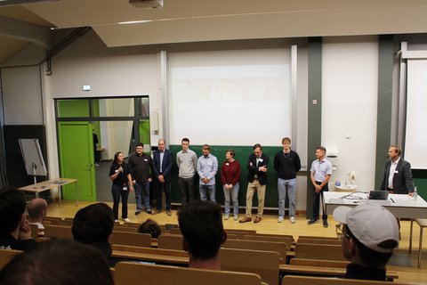 Recruiting Night Duales Studium an der Ostfalia im September 2026 - Studieninteressierte, Partnerunternehmen und Hochschule finden ihre Matches. (öffnet Vergrößerung des Bildes)