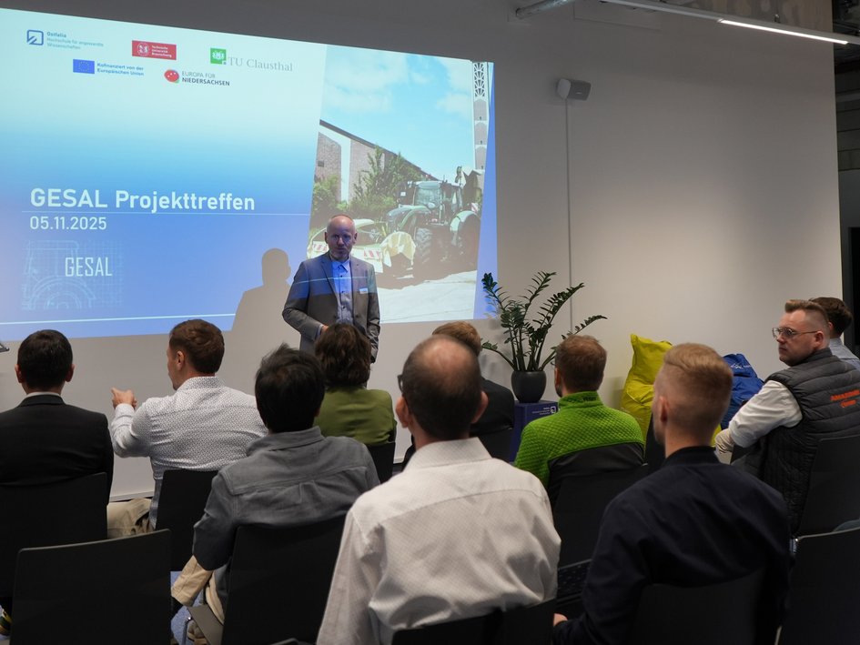 Treffen des Verbundprojektes GESAL am 5. November 2025 im Wissensort Wolfenbüttel (WOW). Prof. Dr.-Ing. Harald Bachem von der Ostfalia Hochschule leitet das Projekt.