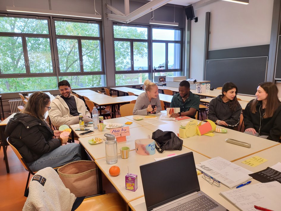 Gruppenarbeit Sozialkompetenzworkshop Präsentationstechnik