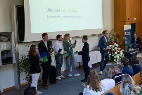 Abschlussfeier 2026 an der Ostfalia am Campus Salzgitter (öffnet Vergrößerung des Bildes)