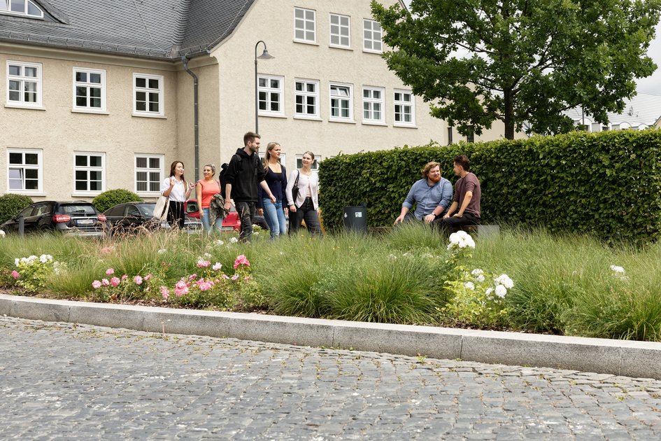 Pressefoto (Marek Kruszewski/Ostfalia): Studierende am Ostfalia-Campus Am Exer in Wolfenbüttel. 