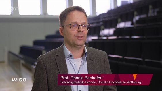 Ostfalia-Experte Prof. Dennis Backofen