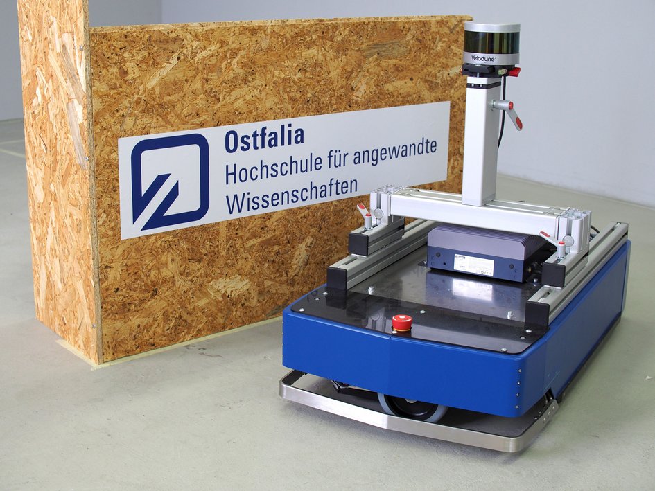Transportsystem vor Ostfalia Logo
