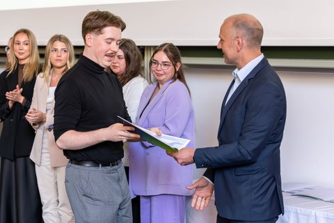 Abschlussfeier 2025 an der Ostfalia am Campus Salzgitter (öffnet Vergrößerung des Bildes)