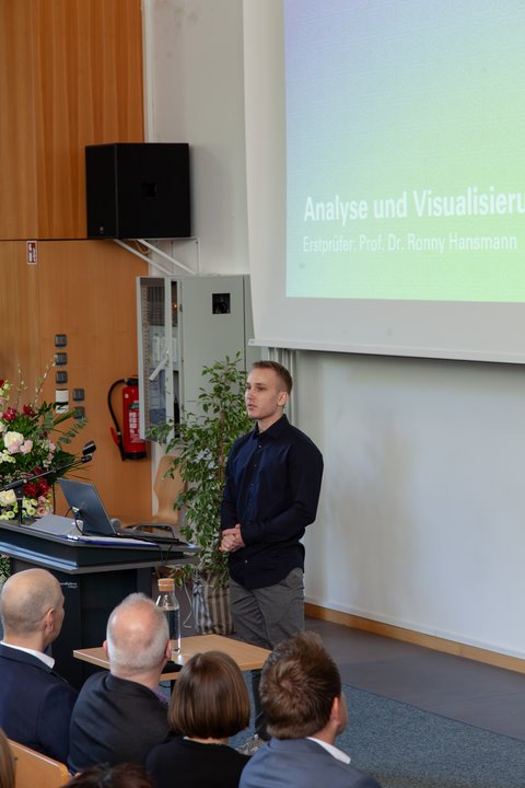 Abschlussfeier 2026 an der Ostfalia am Campus Salzgitter (öffnet Vergrößerung des Bildes)