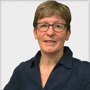 Dipl. Des., Dipl. Kffr. Gabriele Wach