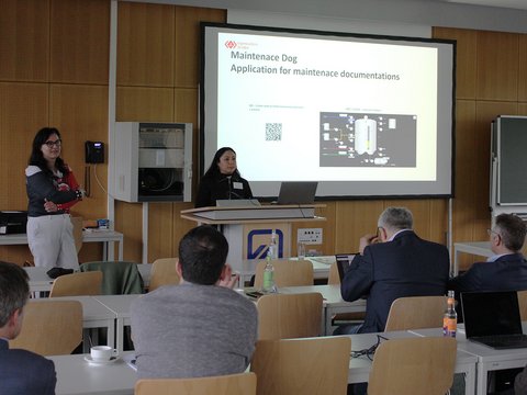 Sandra Brunner-Hütter vom Ingenieurbüro IB-SBH Service & Consult gab Einblicke in die effiziente und modulare Prozessautomatisierung. (öffnet Vergrößerung des Bildes)