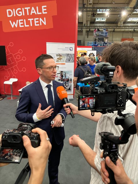 Ostfalia Hochschule auf der IdeenExpo 2026 (öffnet Vergrößerung des Bildes)